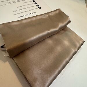 100% Silk Taupe Pillowcase - Luxury Pillowcase